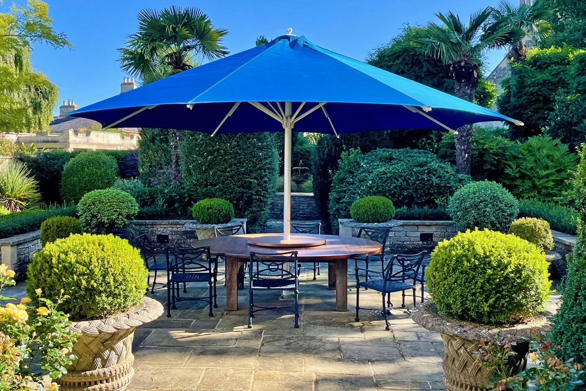 Rear-terrace-parasol_2